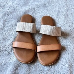 well loved sandals. brown. size 7.